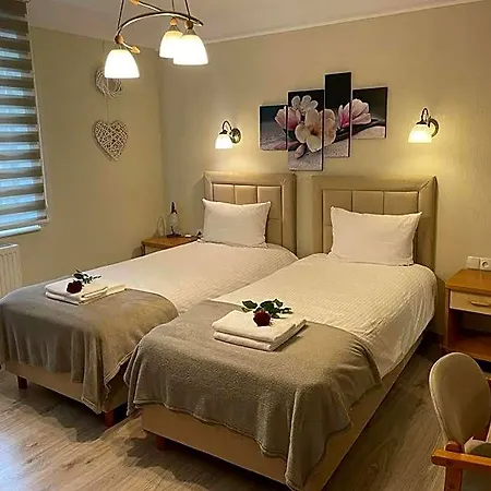 Regina - Spokojna Okolica - 100 Metrow Od Lasu - Blisko Szpitala Kościerzyna