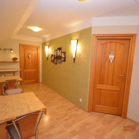 Regina - Spokojna Okolica - 100 Metrow Od Lasu - Blisko Szpitala Kościerzyna