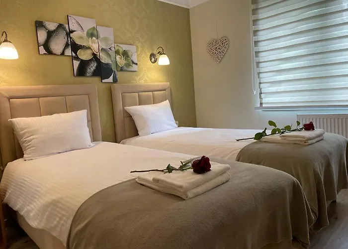 Zajazd Regina - Spokojna Okolica - 100 Metrów Od Lasu - Blisko Szpitala 2*