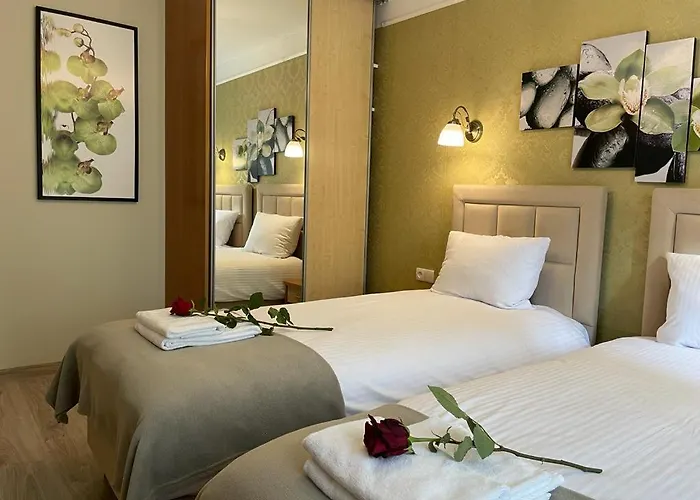 Zajazd Regina - Spokojna Okolica - 100 Metrów Od Lasu - Blisko Szpitala 2*