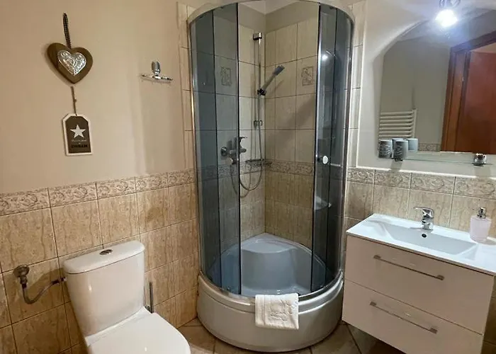 Regina - Spokojna Okolica - 100 Metrów Od Lasu - Blisko Szpitala Zajazd