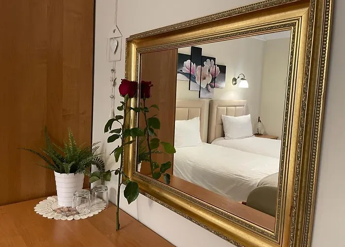 Regina - Spokojna Okolica - 100 Metrów Od Lasu - Blisko Szpitala 2*